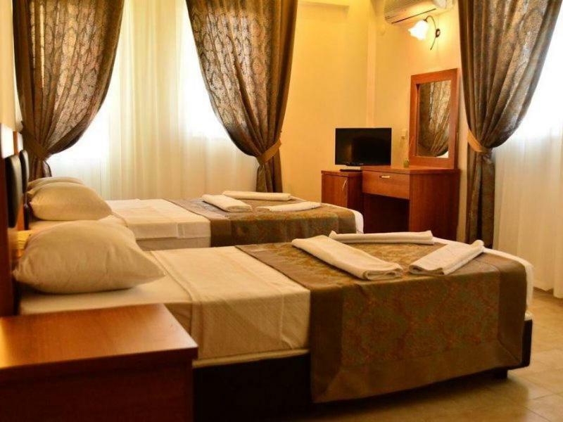 Solis Beach Hotel Odaonu Luaran gambar